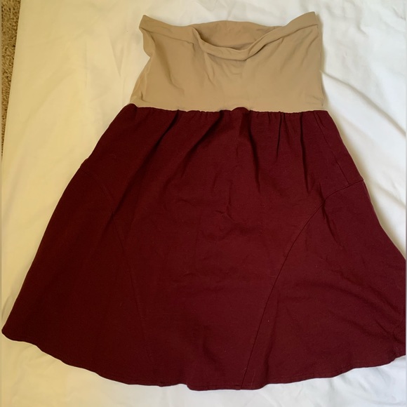 A Pea In The Pod Cranberry Skirt; maternity business casual, size small - Picture 2 of 8